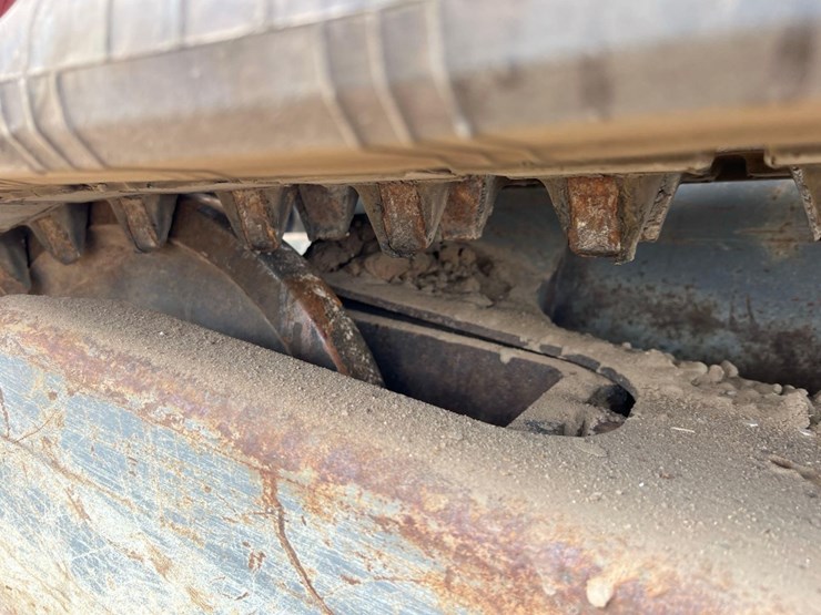 2019-takeuchi-tl8-image-11