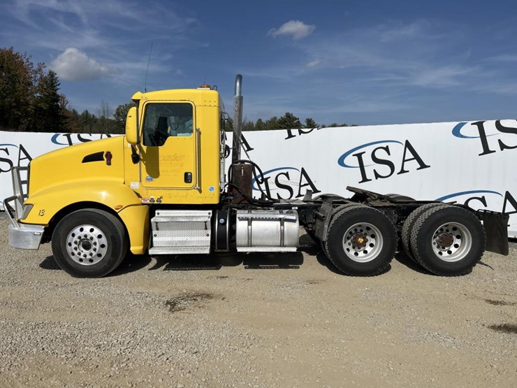 2012-kenworth-t660-image-2