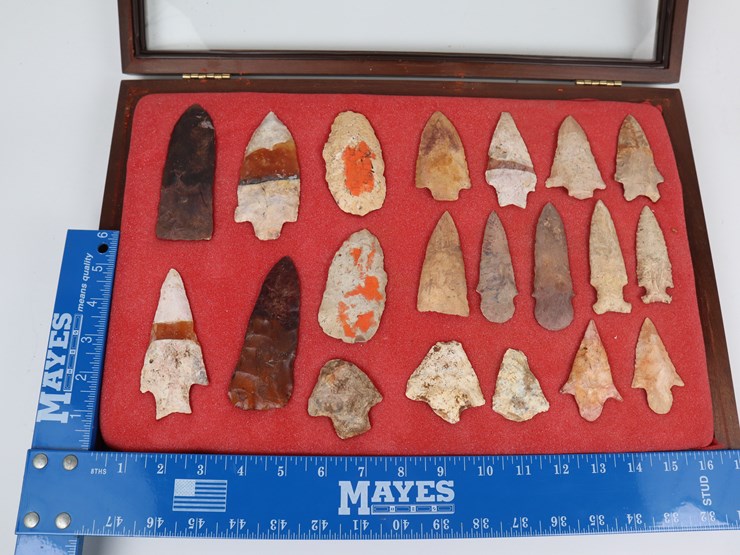 #69-•-#4175-•-(20)-framed-repaired-native-american-artifacts-image-2