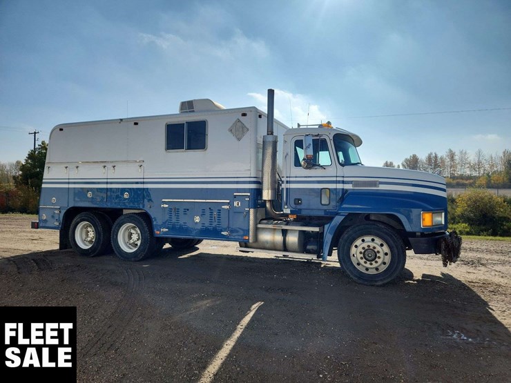 1995-mack-ch613-image-9