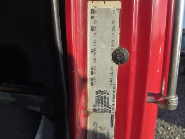 1997-freightliner-fl60-image-59