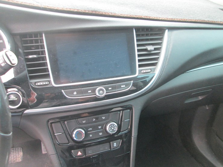2019-buick-encore-image-25