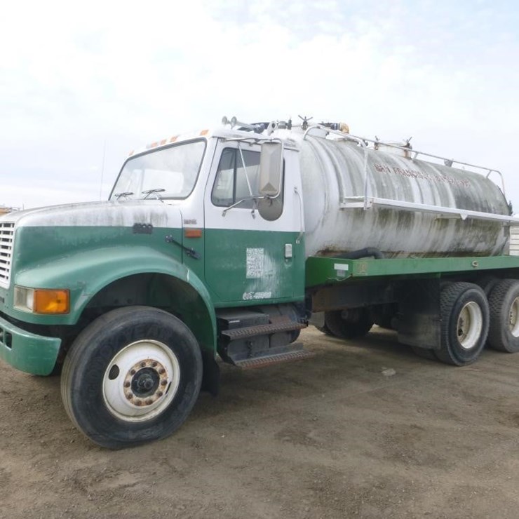 1994 INTERNATIONAL 4900
