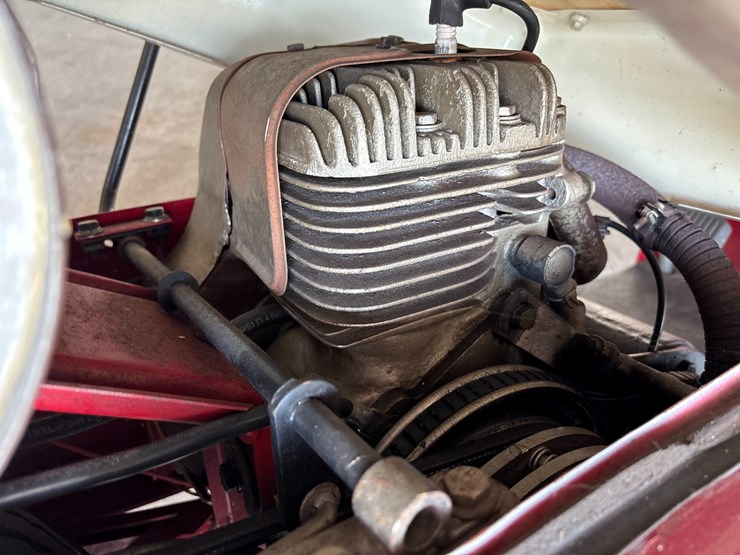 #224-•-1960-cushman-road-king-|-no-title-image-15