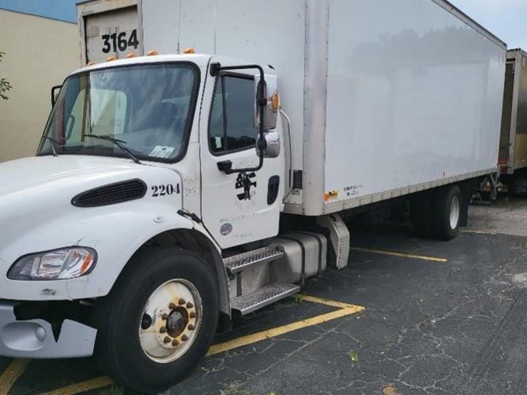 2022-freightliner-business-class-m2-100-image-2