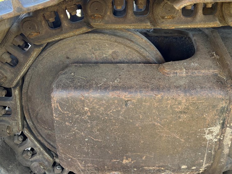 deere-200-lc-image-55