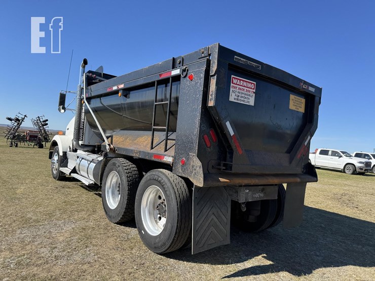 2011-kenworth-t800-image-4