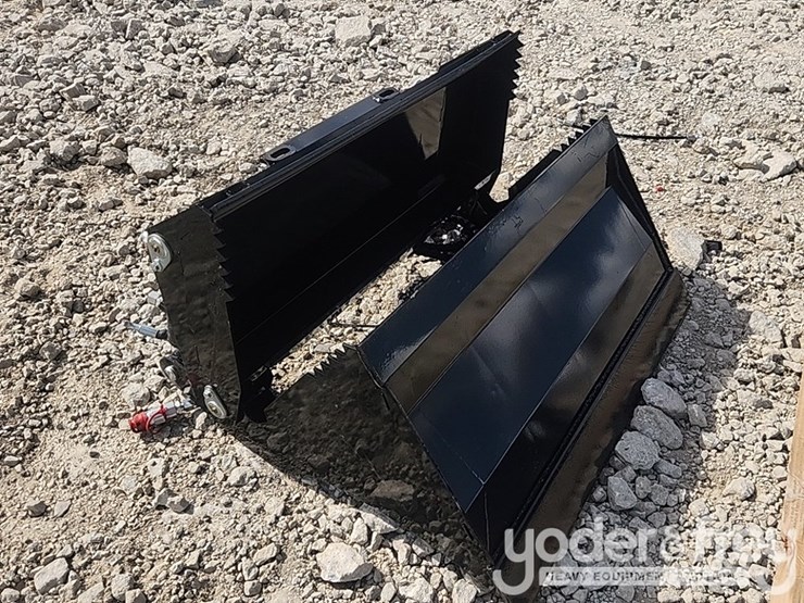 unused-2025-4-in-1-bucket-to-suit-mini-skidsteer-image-5
