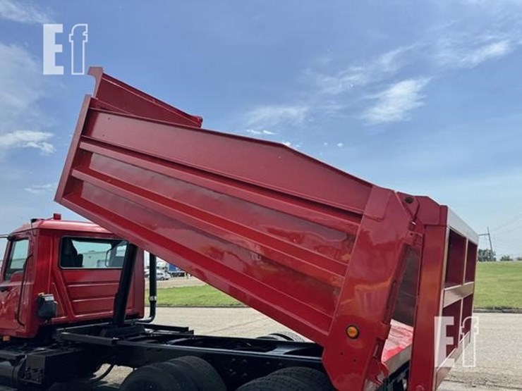 mack-granite-cv713-image-8