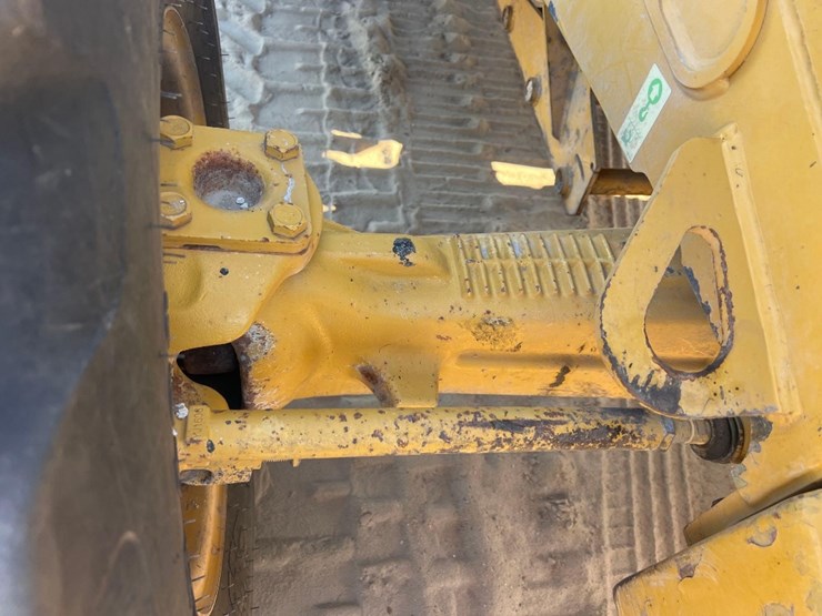 2018-caterpillar-415f2-il-image-22