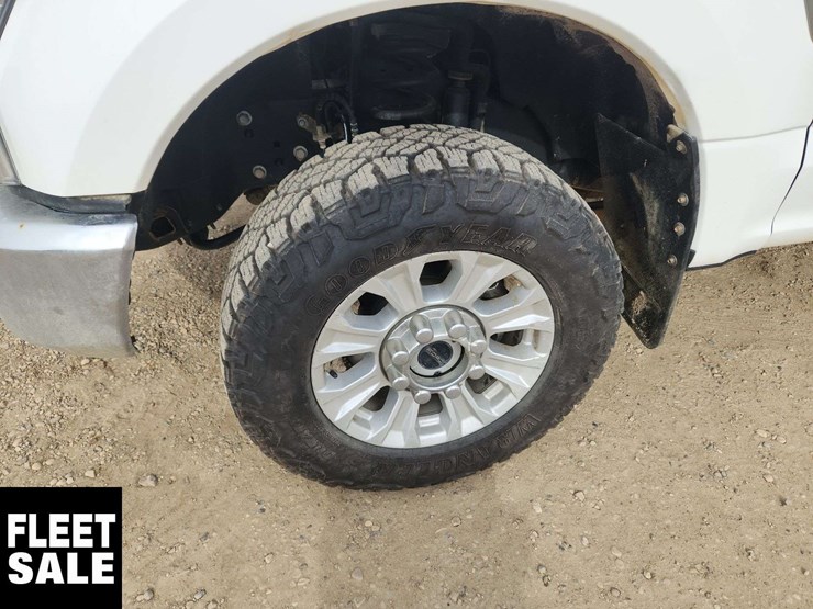 2021-ford-f350-image-31