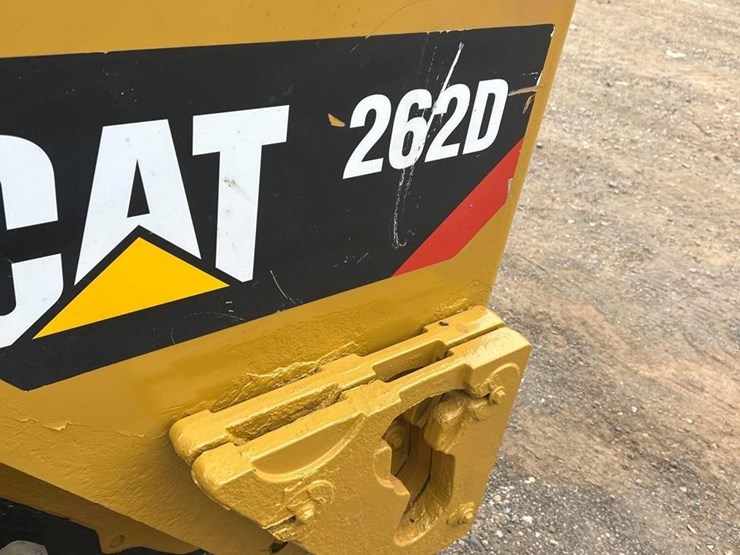 caterpillar-262d-image-12