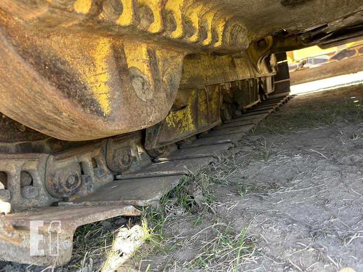 komatsu-d65ex-12-image-33