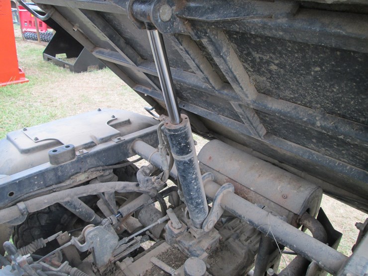 2014-kubota-rtv1140-image-25