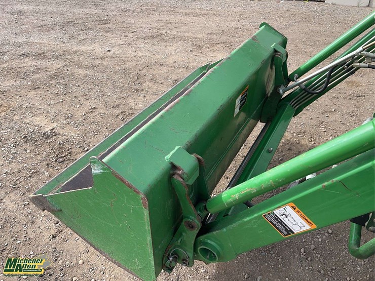 john-deere-2305-image-19