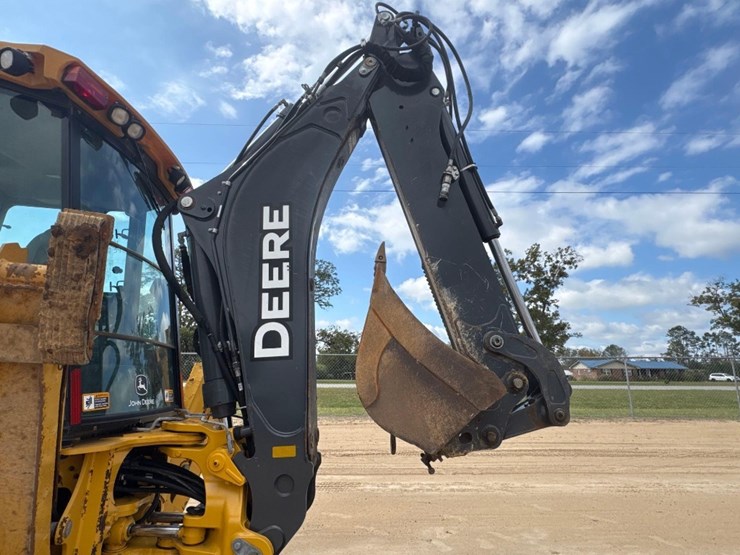2018-deere-410l-image-15