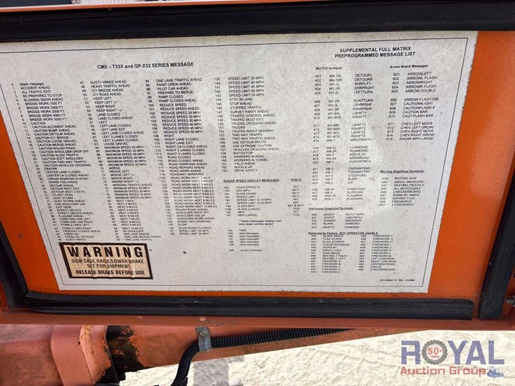 2007-american-signal-solar-towable-message-board-image-10