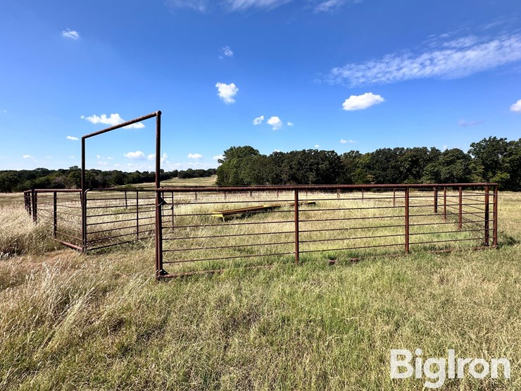 free-standing-pipe-corral-image-1