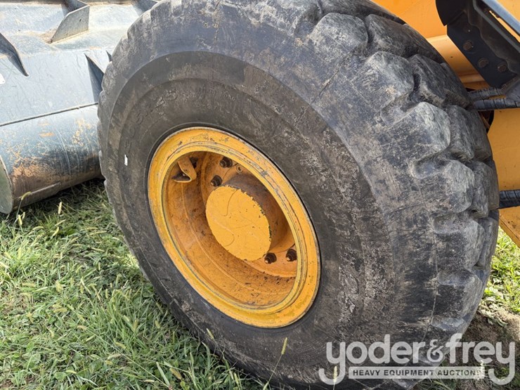 2011-hyundai-hl740-9-image-7