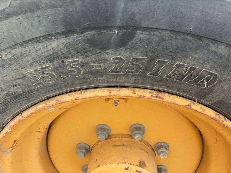 caterpillar-th63-image-9