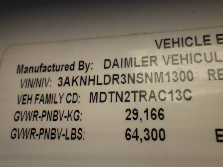 2022-freightliner-cascadia-126-image-13