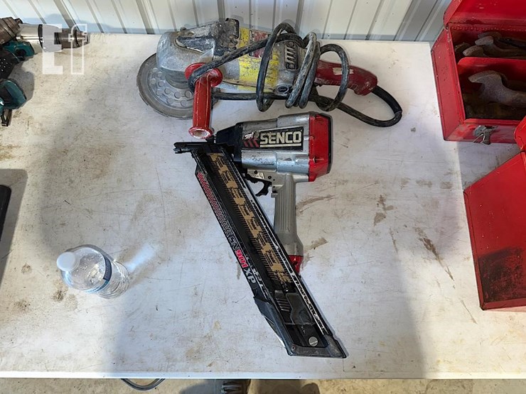 milwaukee-grinder/-senco-nailer/-fairmount-wrenches-image-1