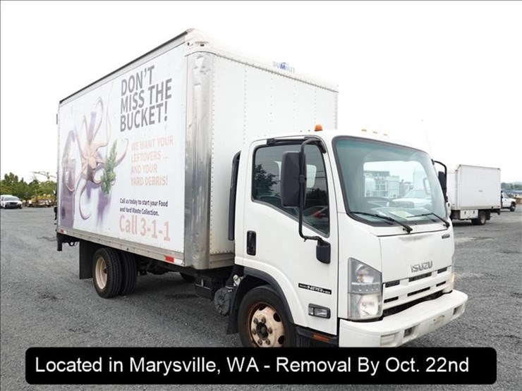 2014-isuzu-npr-hd-image-17
