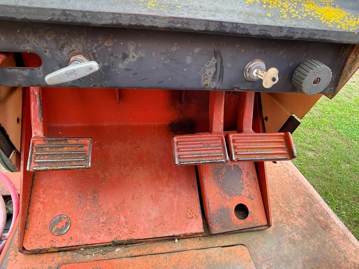 1974-case-ih-1140-image-39