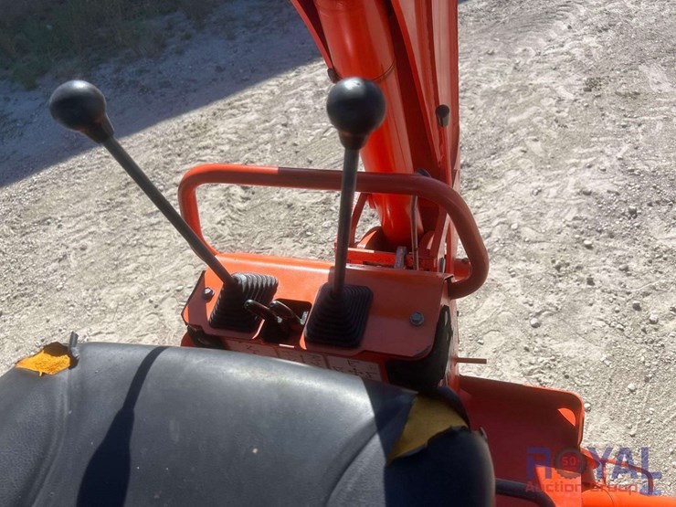 2015-kubota-mx4800-image-19