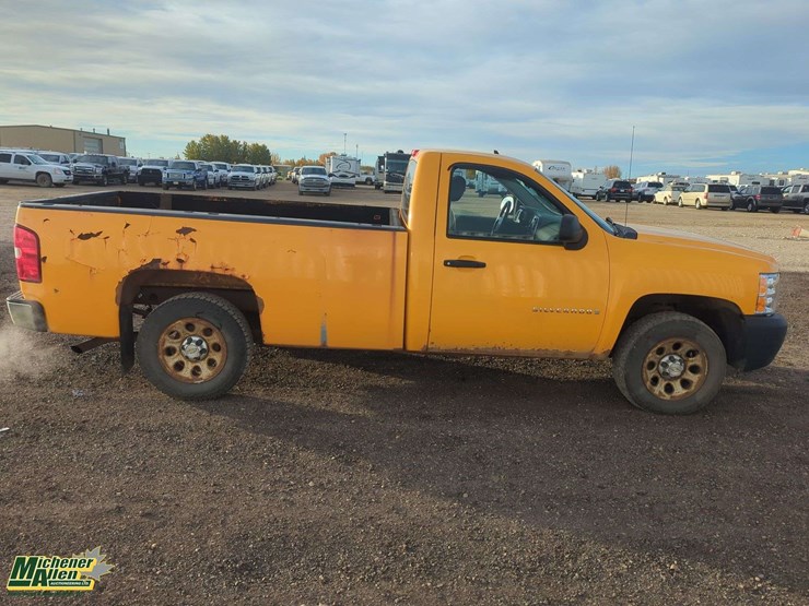 2009-chevrolet-silverado-1500-image-32