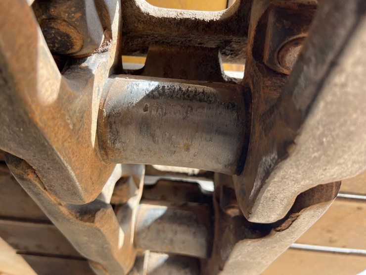 caterpillar-336-image-12