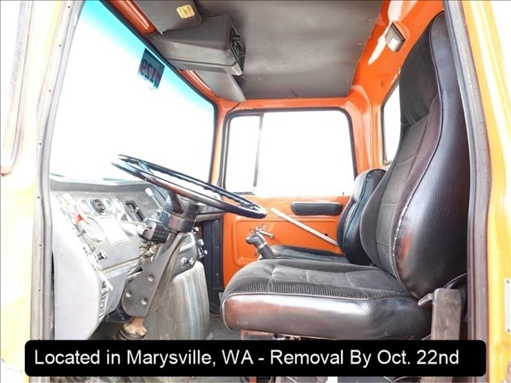 ford-l8000-image-16