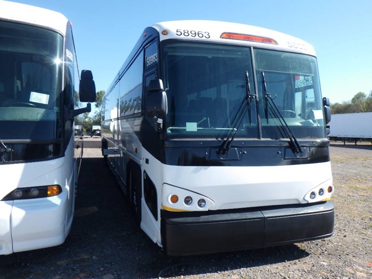 2009-mci-d4505-image-2