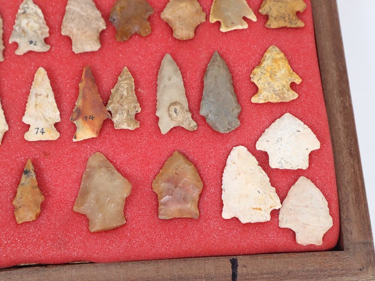 #19-•-#4164-•-(54)-framed-native-american-artifacts-image-7