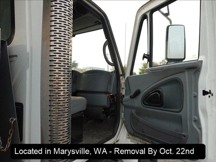 2007-international-durastar-4400-image-6
