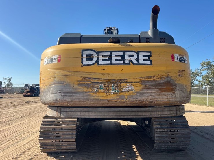 2019-deere-350g-lc-image-3
