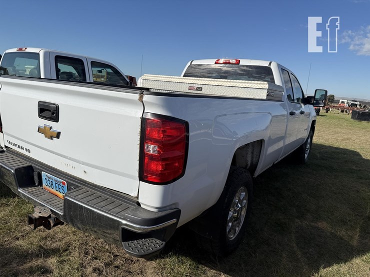 2017-chevrolet-silverado-2500hd-image-23