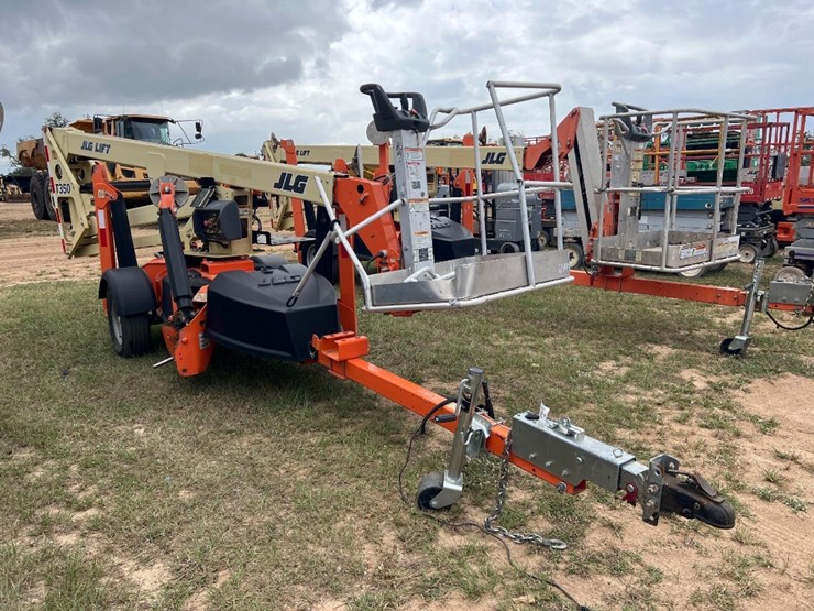 2021-jlg-t350-image-5
