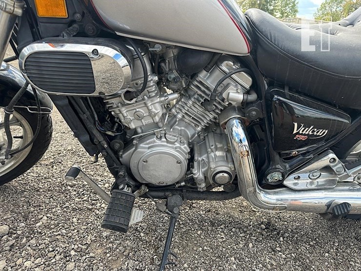 2004-kawasaki-vulcan-750-image-10