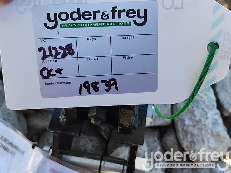 unused-2025-tpm-quick-hitch-to-suit-mini-excavator,-1”-pin-image-6