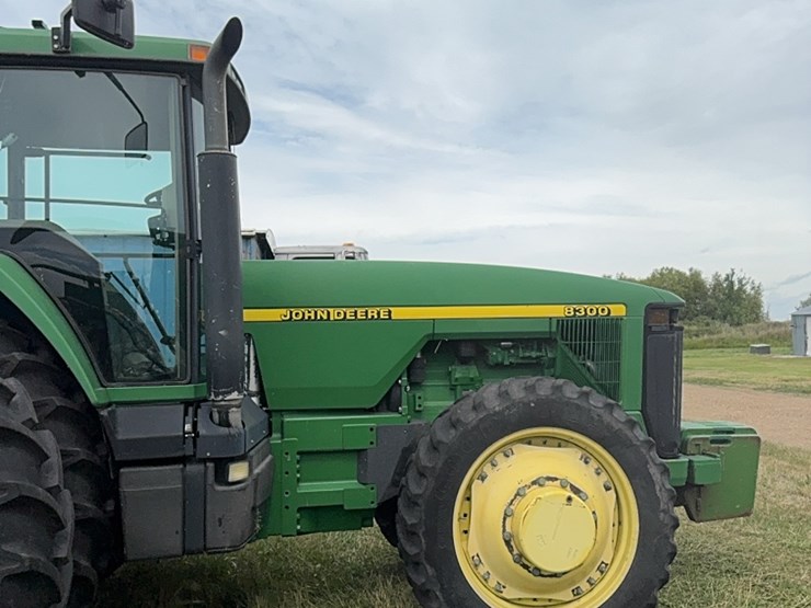 john-deere-8300-image-9