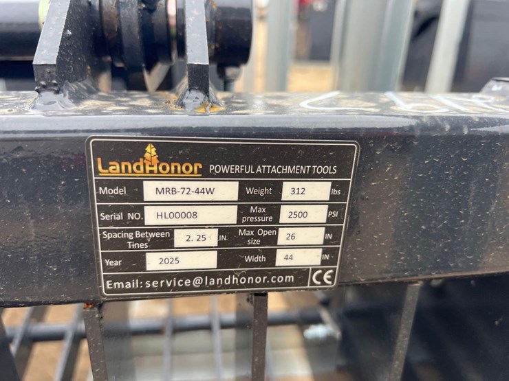 unused-landhonor-mgb-72-44w-44"-mini-grapple-bkt-image-5