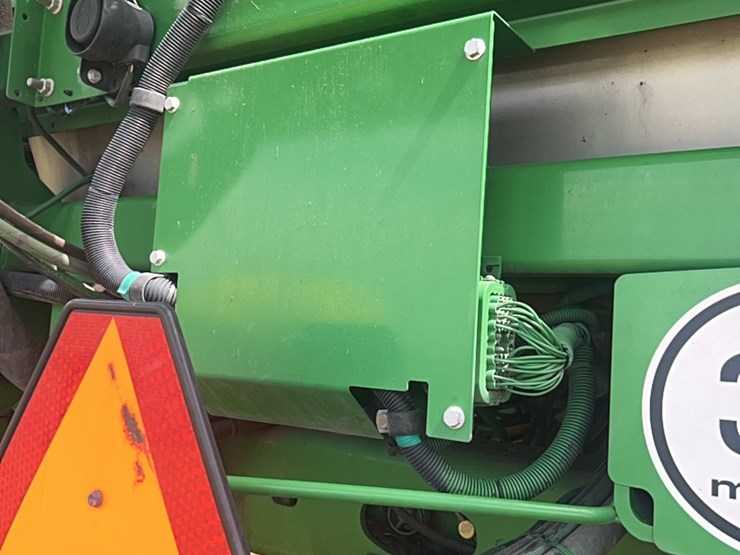 john-deere-4830-image-57