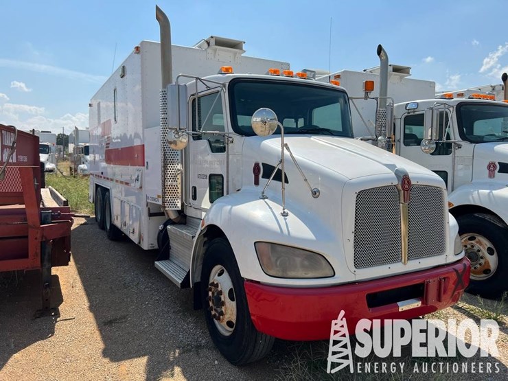 2011-kenworth-t370-image-6