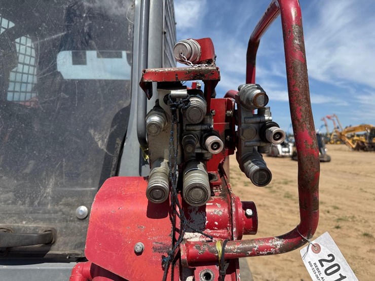 2021-takeuchi-tl12v2-image-21