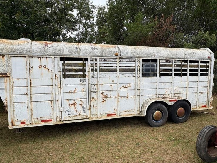 1989-better-built-gn2222lt-livestock-trailer-image-5