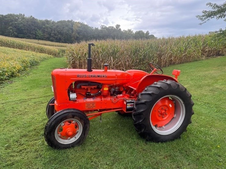 1949-allis-chalmers-wf-tractor-image-1