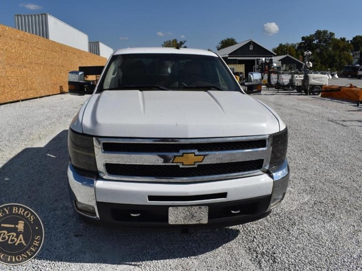 2009-chevrolet-silverado-1500-ltz-image-7