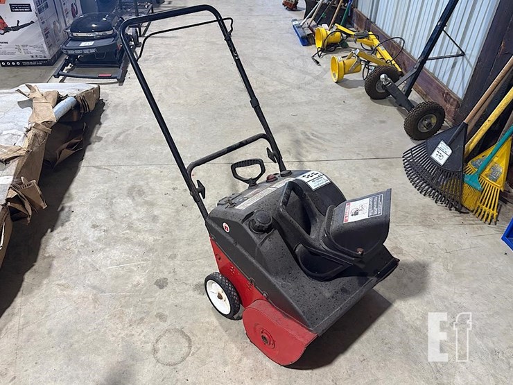mtd-snowblower-image-2