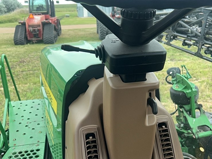 john-deere-4830-image-35